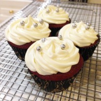 Red Velvet Cupcakes with Mouthwatering Cream Cheese Frosting